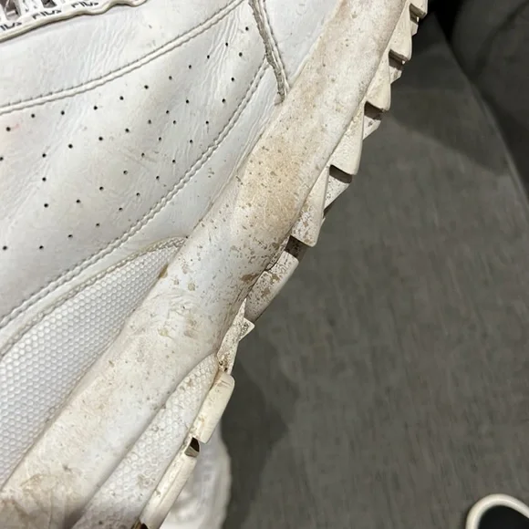 Filas - Picture 3 of 4